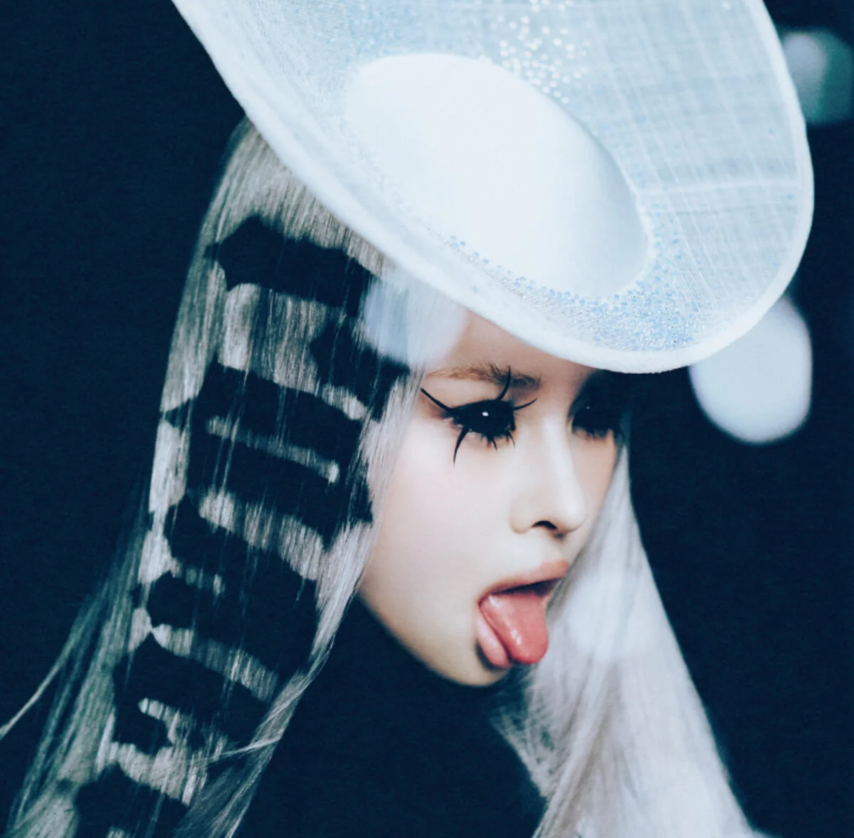 XG - 1ST FULL ALBUM [THE CORE - 核] (SOLO VER.) (7 VERSIONS) - Image 4